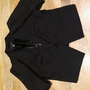 H&M, tuxedo blazer.